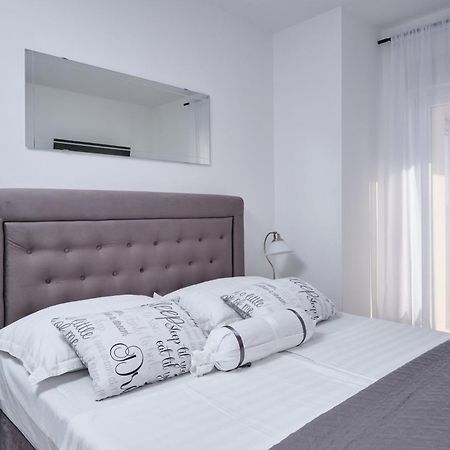 Villa Sky - Heating Pool Kastel Novi Ngoại thất bức ảnh