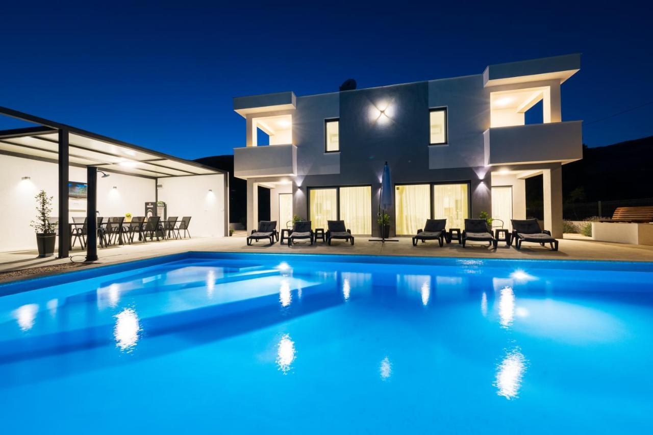 Villa Sky - Heating Pool Kastel Novi Ngoại thất bức ảnh