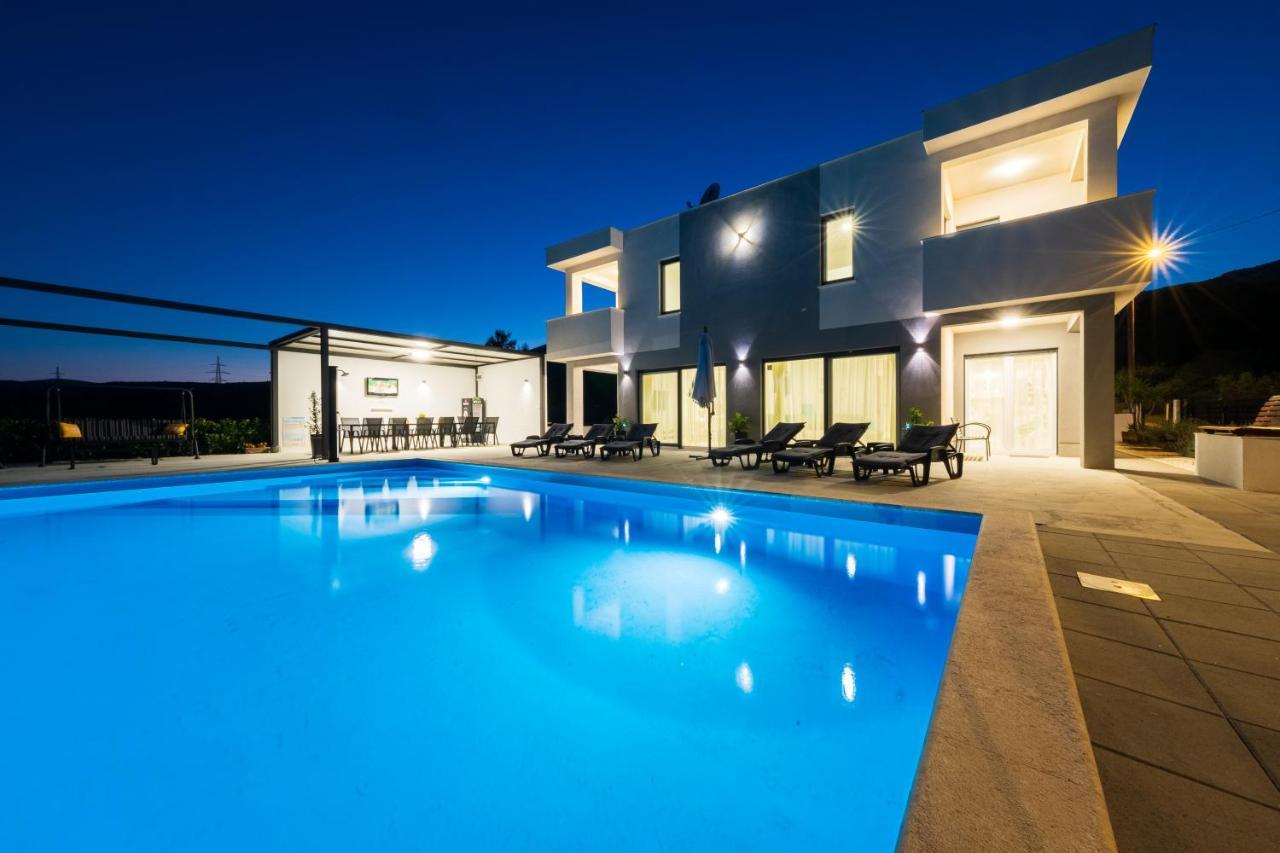 Villa Sky - Heating Pool Kastel Novi Ngoại thất bức ảnh