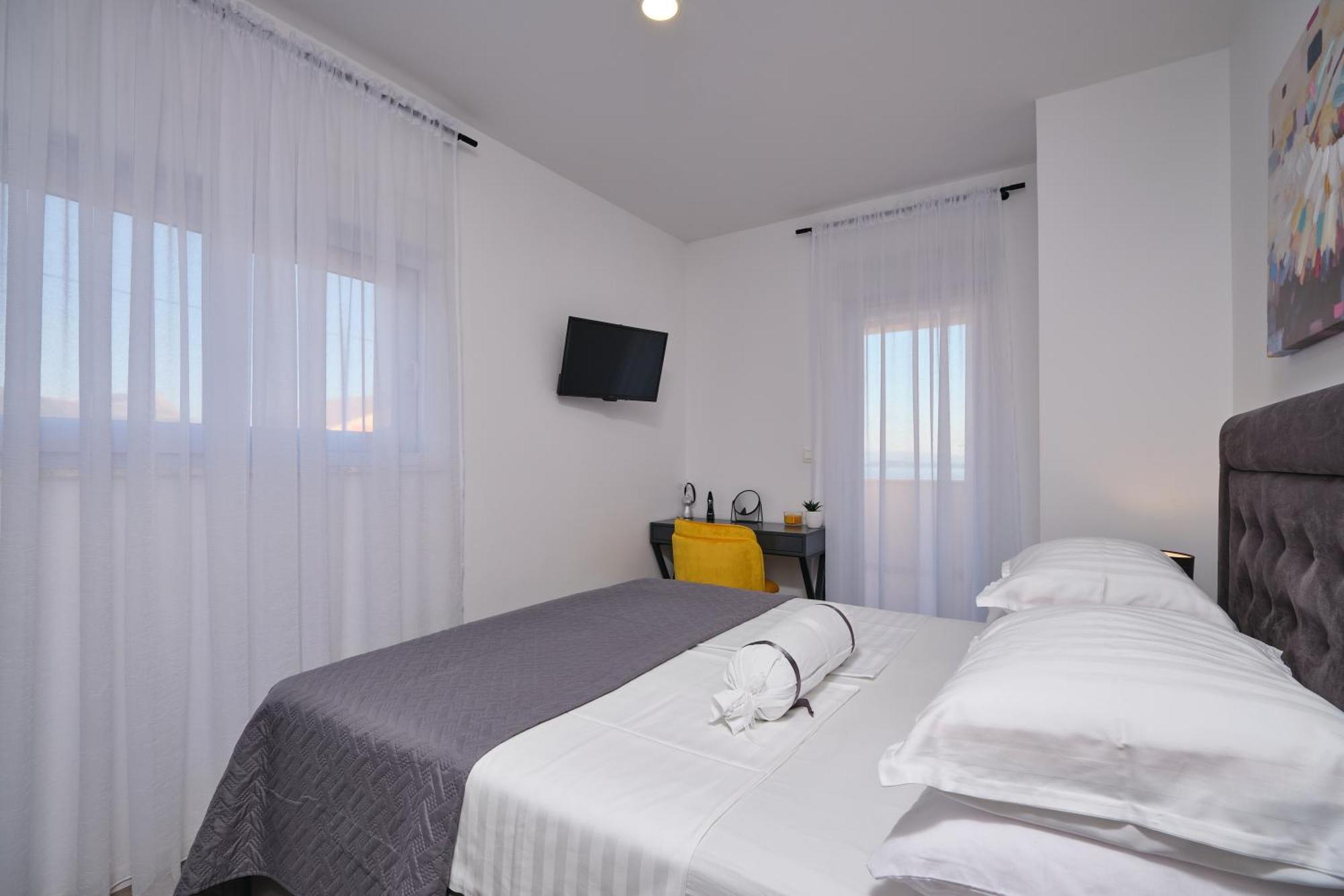 Villa Sky - Heating Pool Kastel Novi Ngoại thất bức ảnh